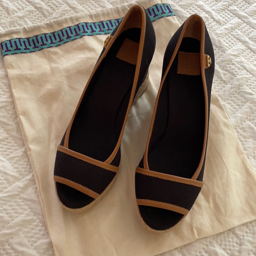New Tory Burch black espadrilles